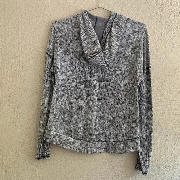 Lululemon Squad Goals Hoodie Size 4 - Picture 6 of 8